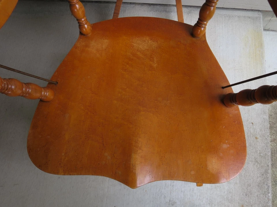 Mecedora antigua victoriana Birdseye chapa de arce madera balancín respaldo alto Foto 4 de 4