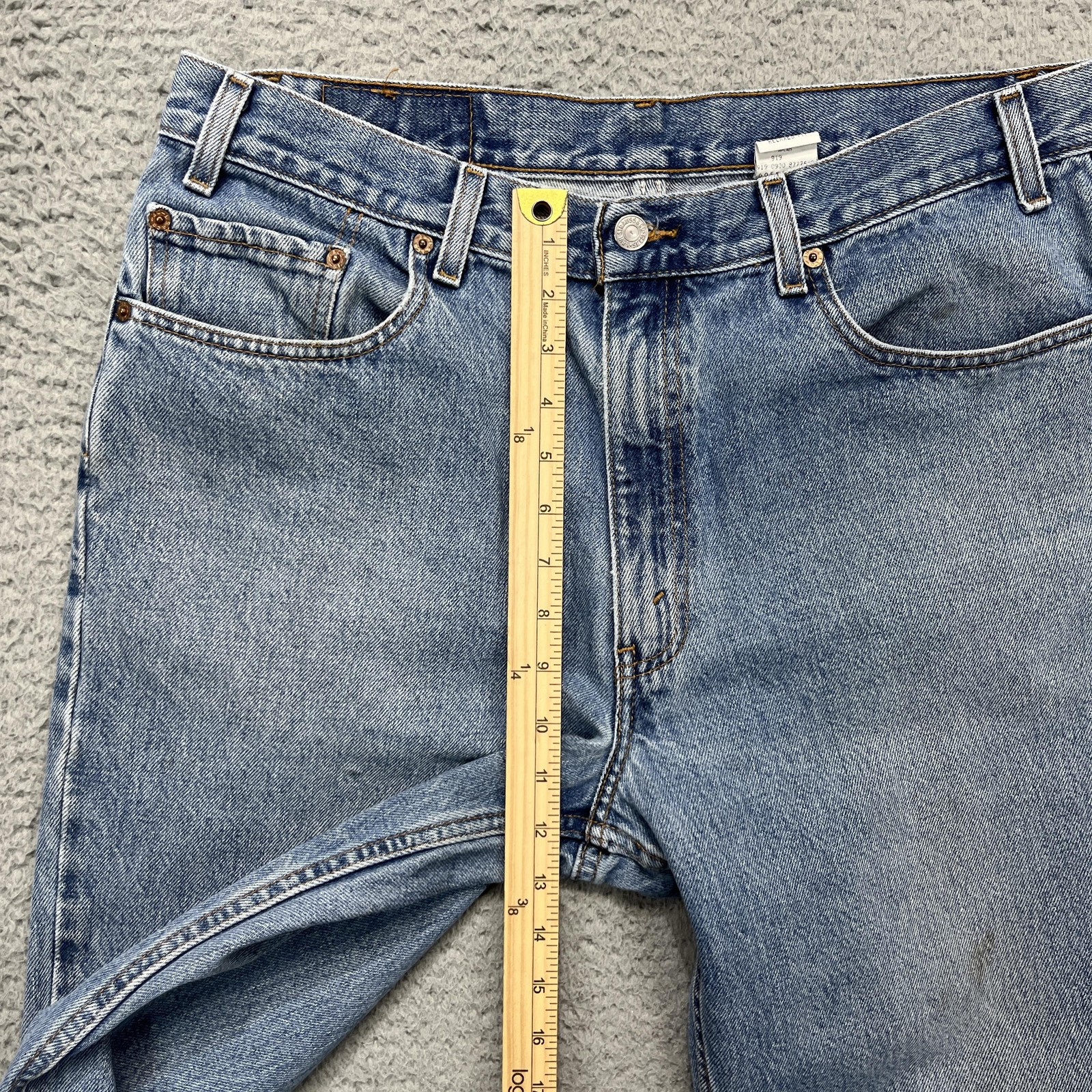 VTG Levi's 550 Jeans Mens 36x32 Blue Grunge Faded Relaxed Fit Tapered Leg Denim