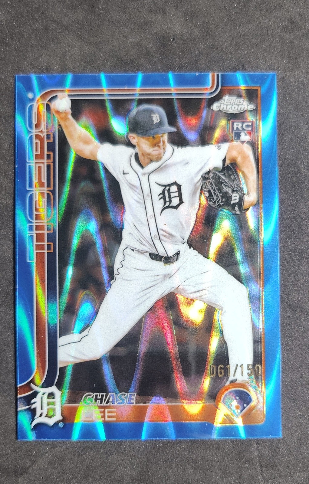 2025 Topps Chrome Update - Chase Lee #USC43 Blue RayWave Refractor /150 (RC)