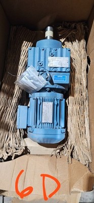 SEW Eurodrive Gearbox assembly 1.5hp R77DRE90M4/TF Helical gearmotors