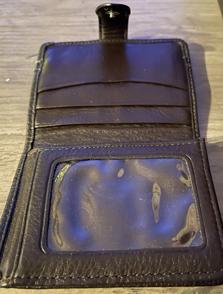 Cartera de cuero marrón Brighton con adornos plateados Foto 4 de 4