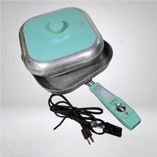 Vintage Sunbeam Controlled Heat Automatic Electric Skillet Turquoise Tested