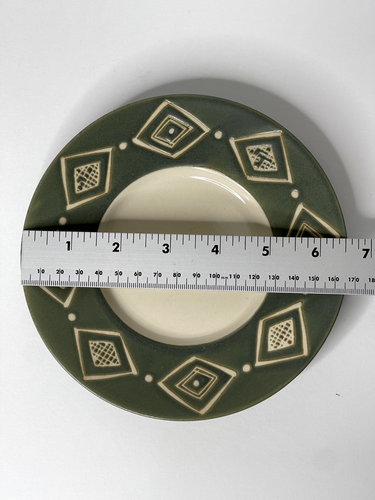Single Pottery Barn Bongo Green Aztec 6 5/8" Saucer Plate Made in Japan - Picture 2 of 5