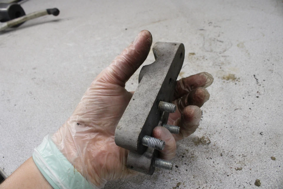 Elevadores de manillar Honda CB750F Super Sport 1976 R8-2484, GV Foto 3 de 4