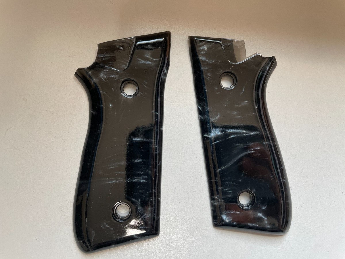 パーツ TAURUS 2-1438 BK Black Pearl Resin Grips For Taurus Pt-92, Pt-99, Pt100, Pt101