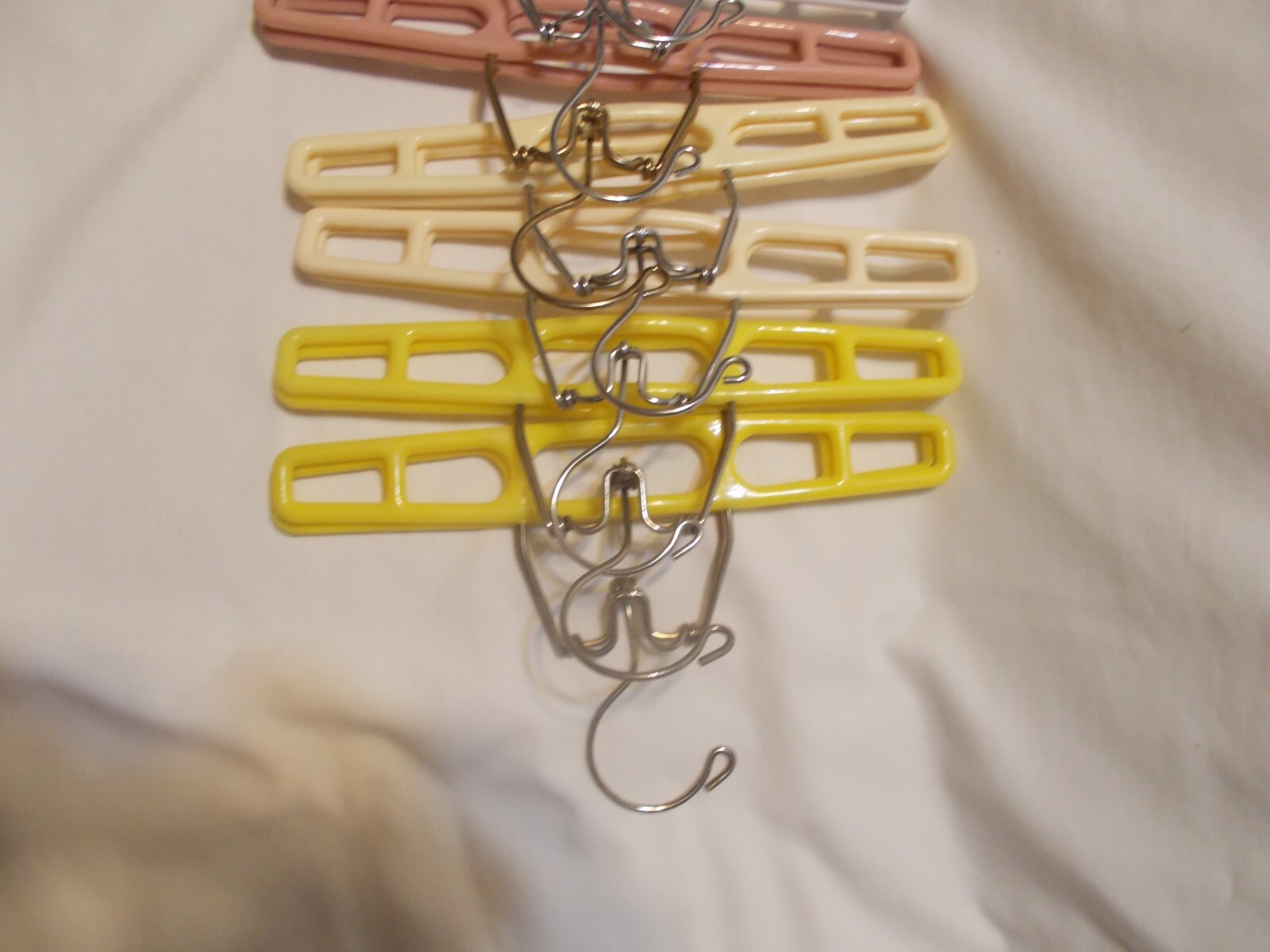 12x Vintage Tamor style Plastic Clamp Hangers Pants … Gem