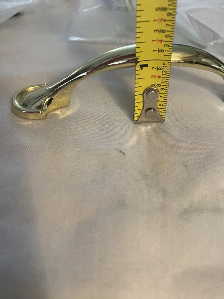 "7 tiradores de cajón de color dorado con tornillos plateados, 4 3/4"" L, 1"" de profundidad, Liberty nuevos" Foto 4 de 4