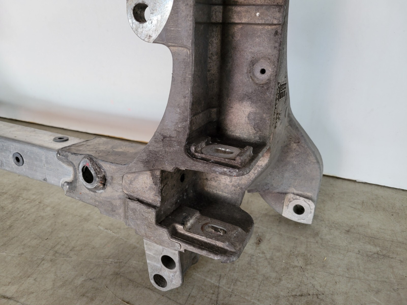 2014-2017 MASERATI GHIBLI RWD FRONT SUBFRAME CRADLE CROSSMEMBER OEM