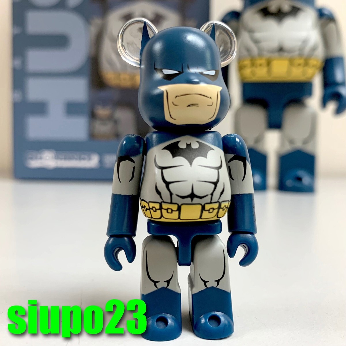Medicom 400% + 100% Bearbrck ~ DC Comics Batman Be@rbrck Medicom 400% + 100% Bearbrck ~ DC Comics Batman Be@rbrck
