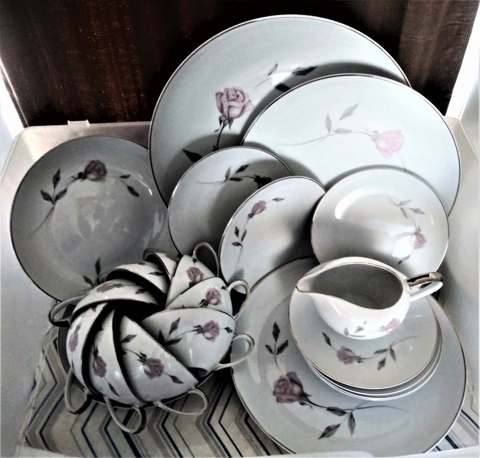 "primrose" Series In Platinum Trim