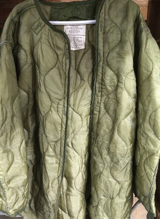 Extreme Cold Weather Fishtail Parka Liner Size Large USGI US