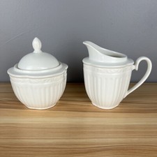 Mikasa Italian Countryside Creamer and Covered Sugar Bowl Set Appears Unused
