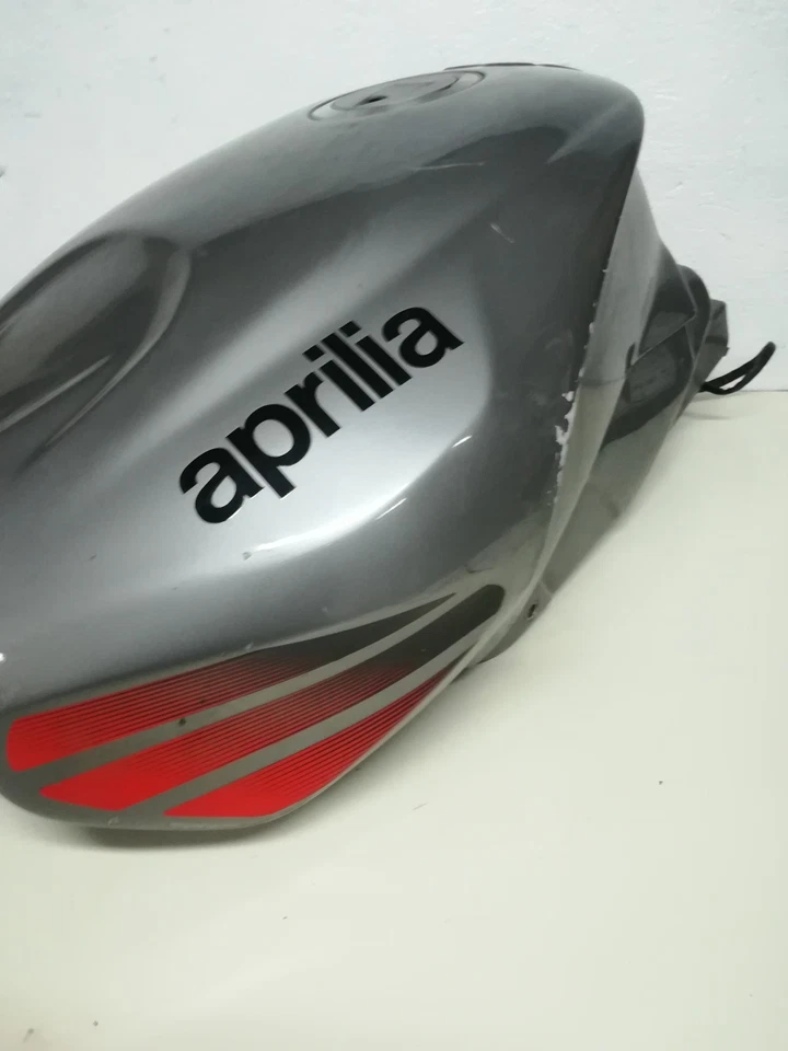 Paint Tank Aprilia RSV 1000 R Factory 2008 - Image 2 of 4