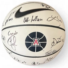 2025/26 Arizona Wildcats Team Signed Autographed Basketball UofA PEAT BURRIES 
