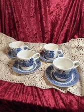 Blue Willow Pattern, Churchill, England, 4 Cups And Saucers Two Sets Available