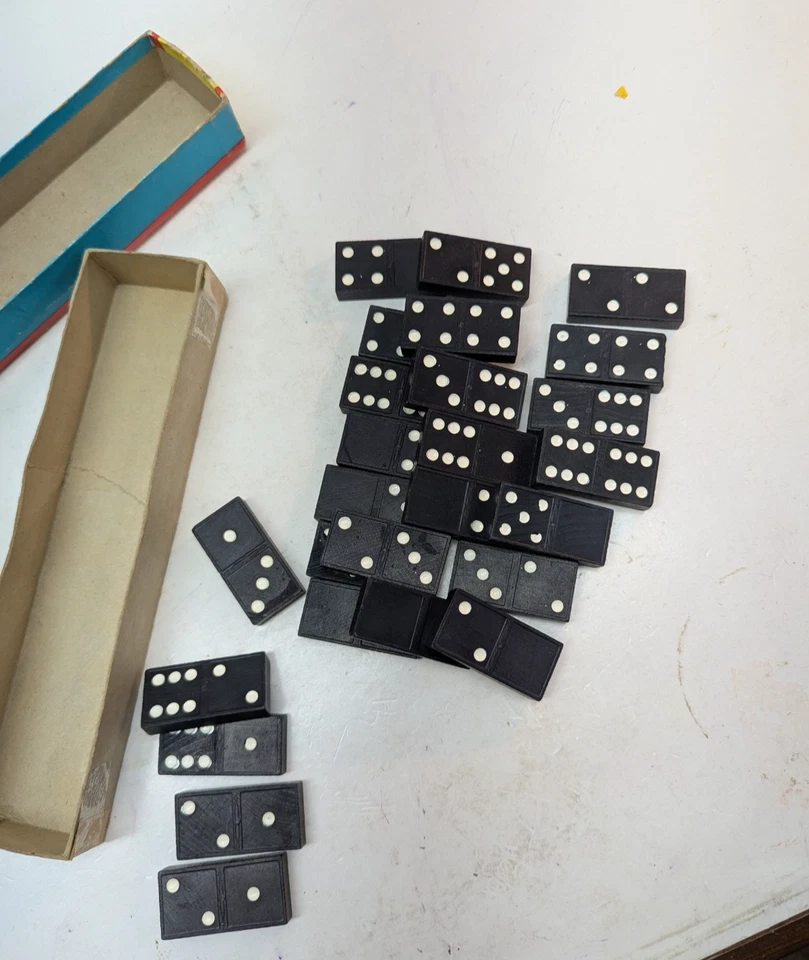 Vintage Dominos By Halsam Set NO. 622 with 28 Pieces Made in USA - Image 3 of 3