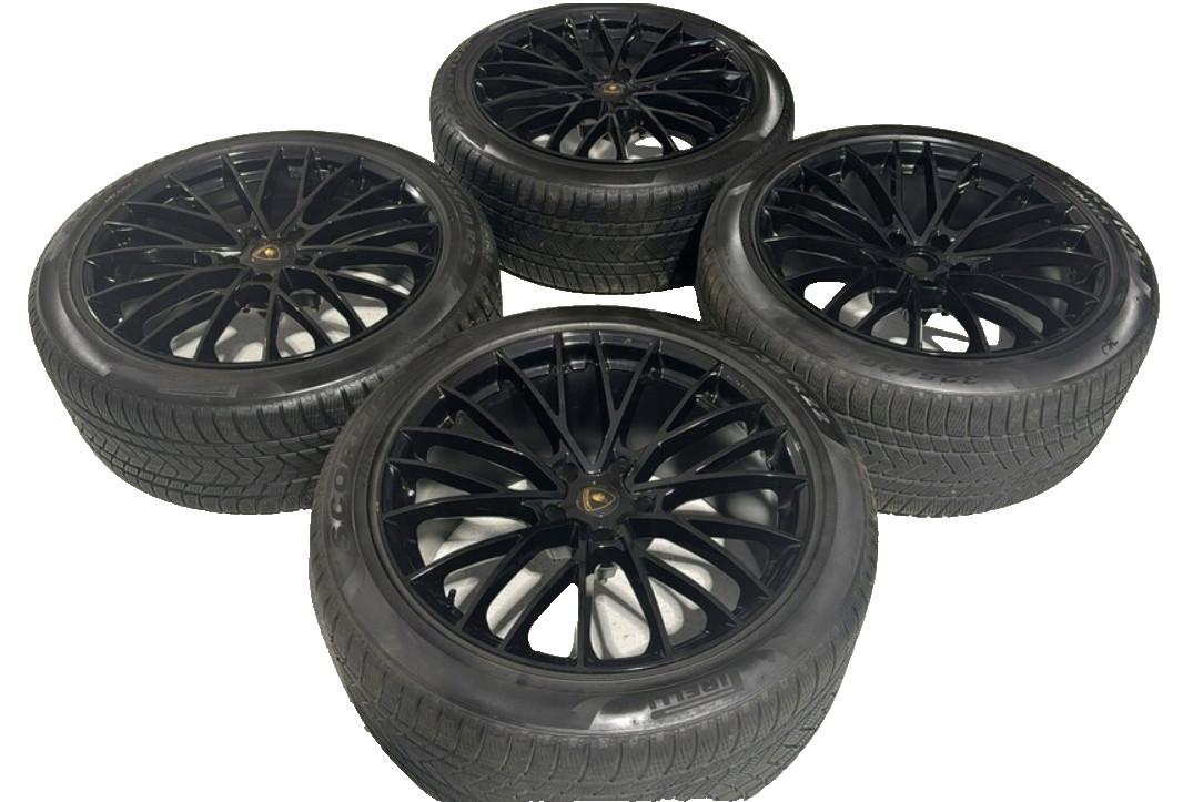 Alloy Wheels with Pirelli Tires Set LAMBORGHINI URUS 22" 285/40/22 325/35/22 OEM
