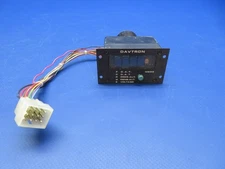 Cessna 310 / 310J Davtron 655 Five Function Indicator TESTED (1025-193)