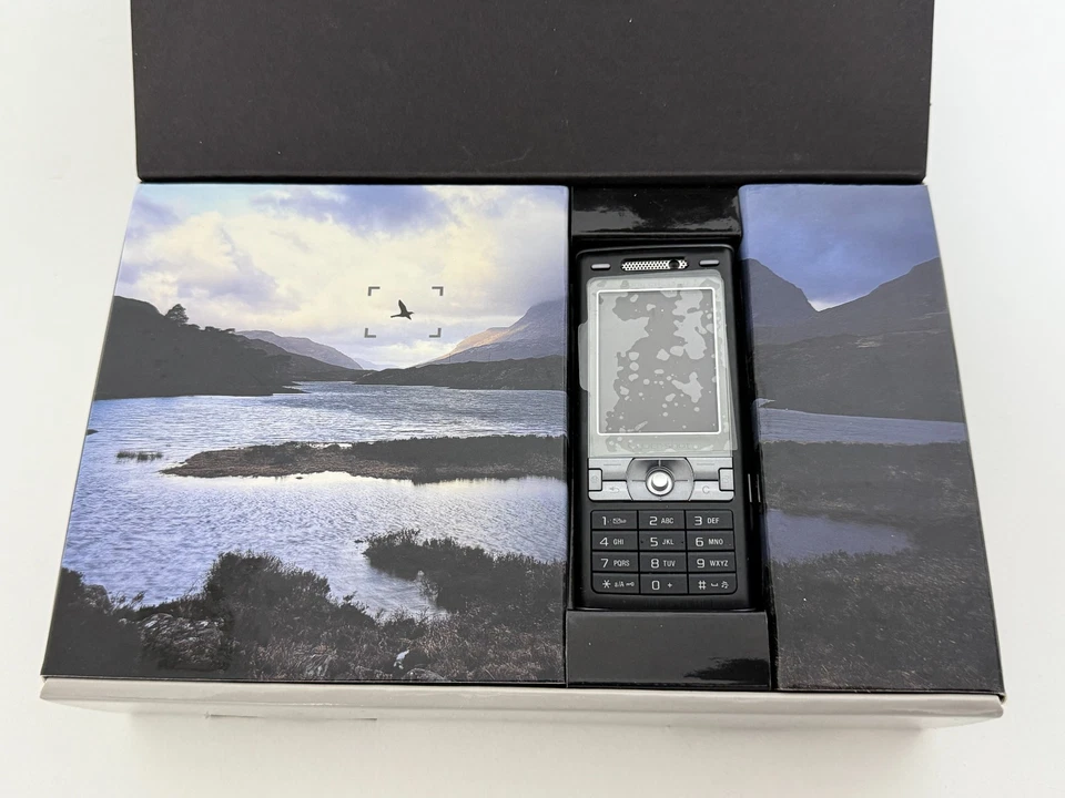 BRAND NEW SONY ERICSSON K800i - UNLOCKED - 3.2MP CAMERA - BLUETOOTH - 3G - RADIO - Image 2 of 4
