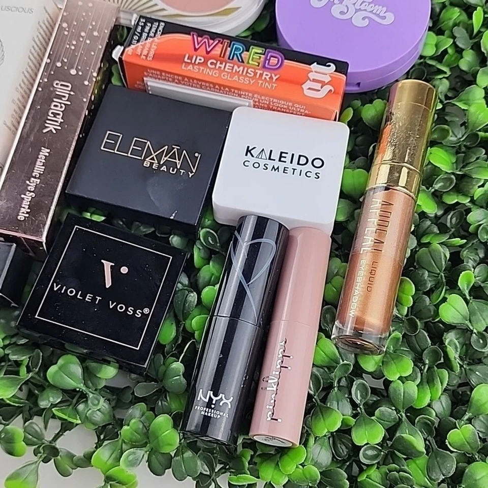 Makeup bundle lot 14 pieces wholesale blush bronzer lip gloss highlighter new - Image 2 of 4