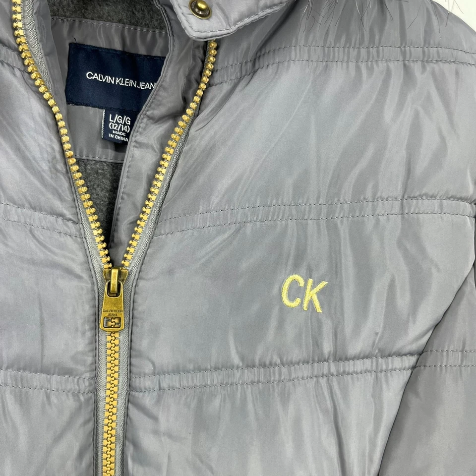 Jaqueta acolchoada Calvin Klein para meninas L cinza comprimento longo forrada com capuz de pele roupa externa - Imagem 4 de 4