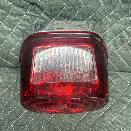 Harley Big Twin's & Sportster's OEM Used Rear Tailight Lens w/B/plug - Picture 2 of 6