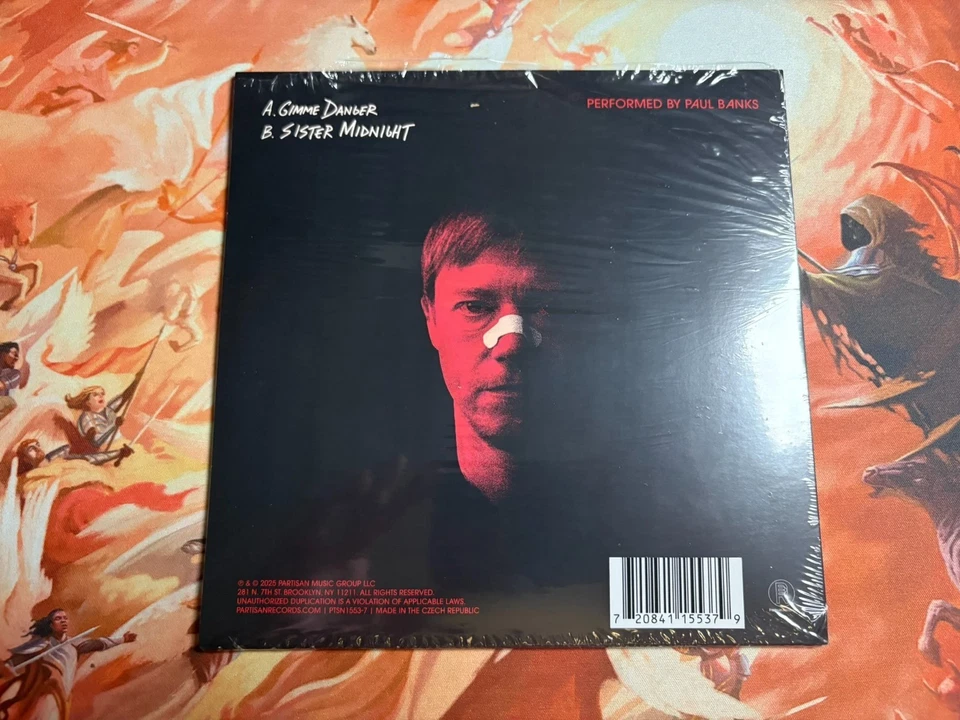 Sister Midnight and Gimme Danger  7" Vinyl SIGNED Paul Banks Interpol In Hand - Image 4 of 4