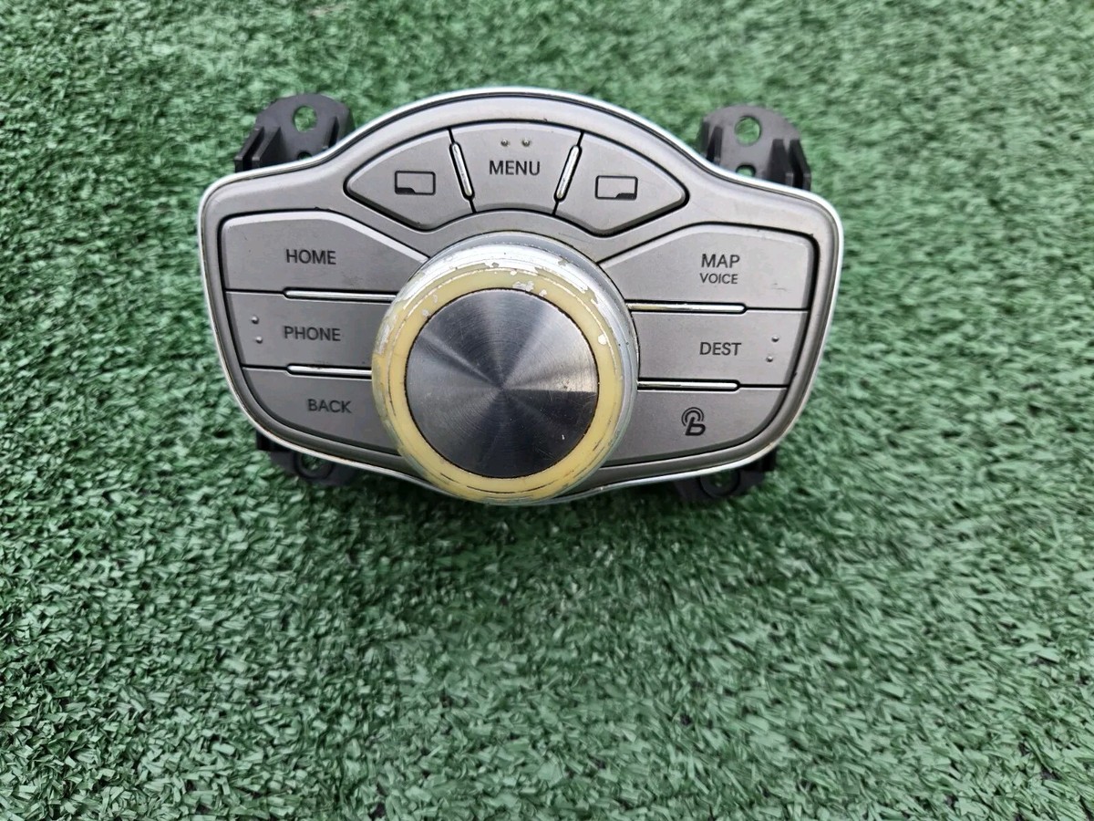 2009-2014 Hyundai Genesis Sedan Navigation Radio Controller