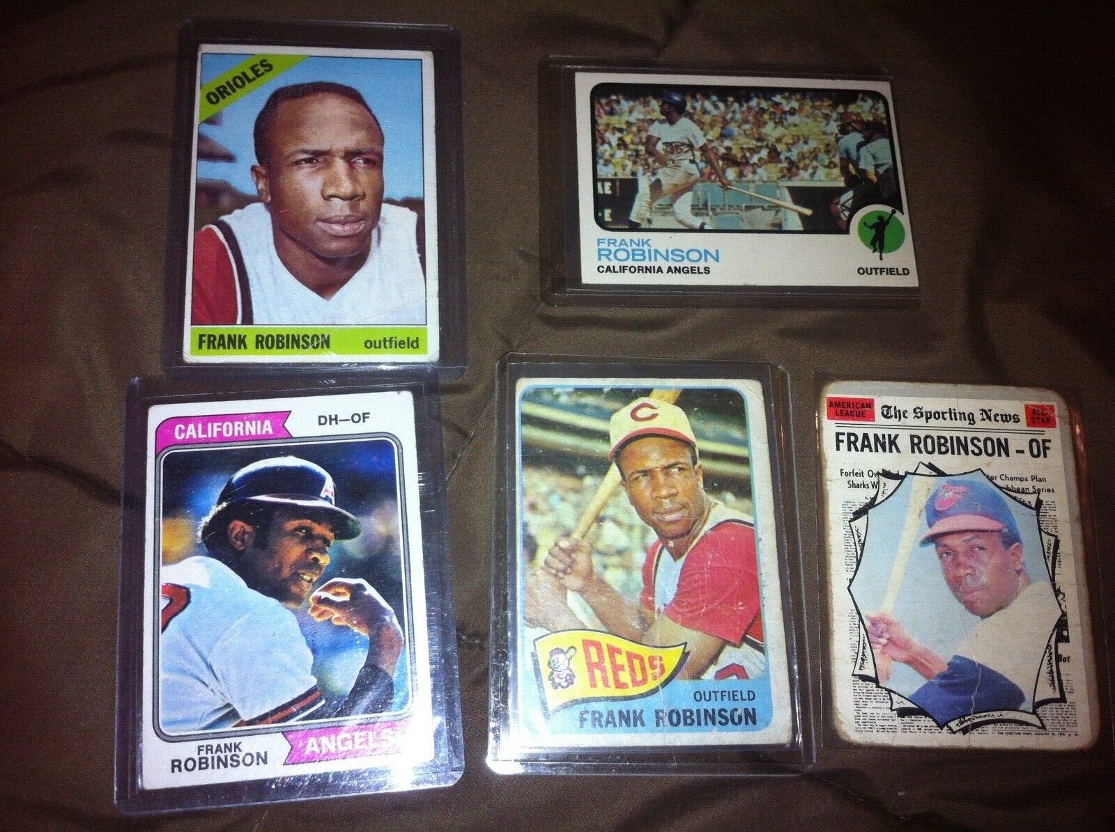 Vintage Frank Robinson 1960s-70s Topps 5-card lot Reds Orioles Angels HOF-image
