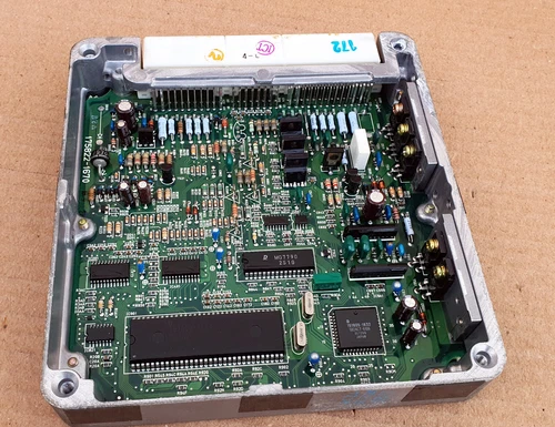 Toyota Land Cruiser Prado KZJ90L 1KZTE A/T 89661-60560 engine computer oem jdm - Picture 6 of 9