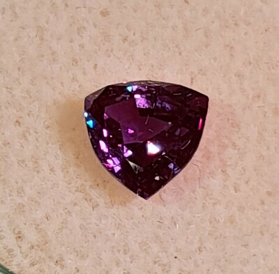 1.6 CARAT TRILLION CUT LAB GROWN COLOR CHANGING ALEXANDRITE Ref # C23331