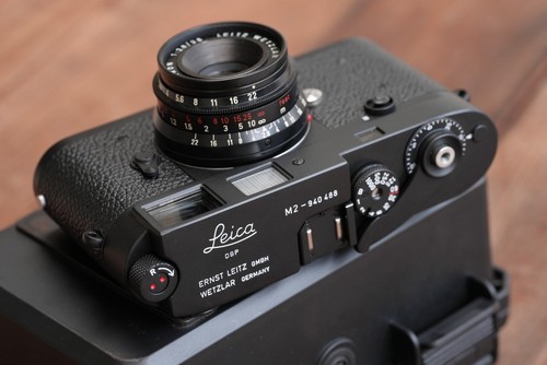 LEICA M2 PINTURA NEGRA CON VISOR M4 (CUERPO)