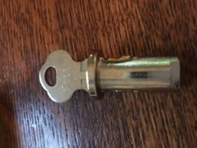5/16" Lock & Key For Victor, Silver King, Regal & Atlas Bantam Vending Machines