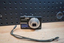 (Z) Olympus Digital Camera FE-240 7.1MP Black Tested. CAMERA ONLY