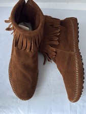 Minnetonka Moccasins Women's Size 10 Suede Bootie Single Fringe Made in USA