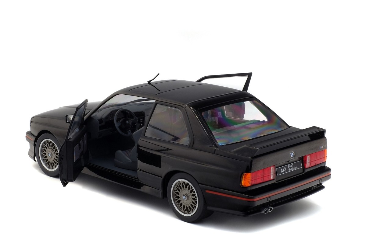 BMW 特注1/18 E30 BMW M3 1/18 BMW 3 Series M3 (E30) 1987 Black Die-cast Model Car by