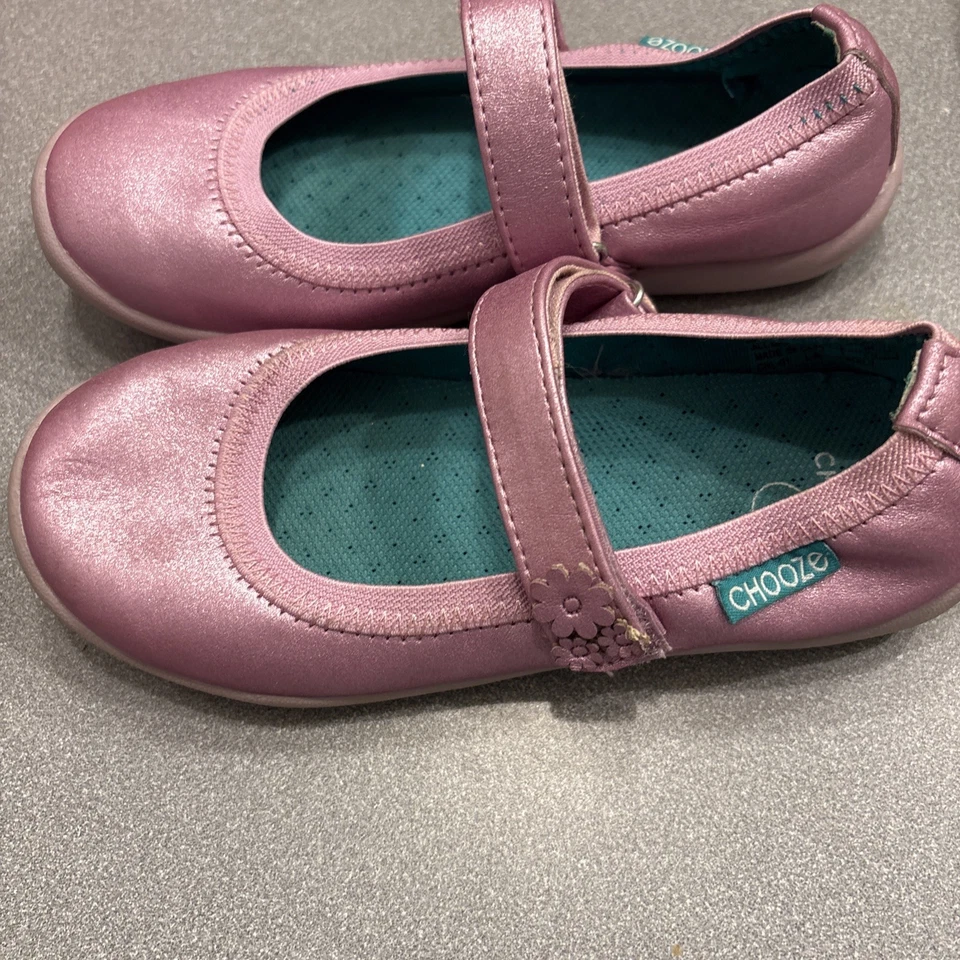 Sapato sem salto Chooze infantil feminino tamanho 1 Mary Jane rosa brilhante metálico - Imagem 2 de 4