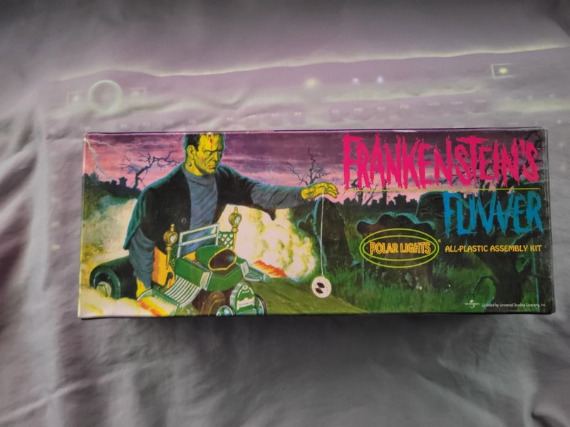 NEW Polar Lights FRANKENSTEIN'S FLIVVER '97 Universal Monsters Model
