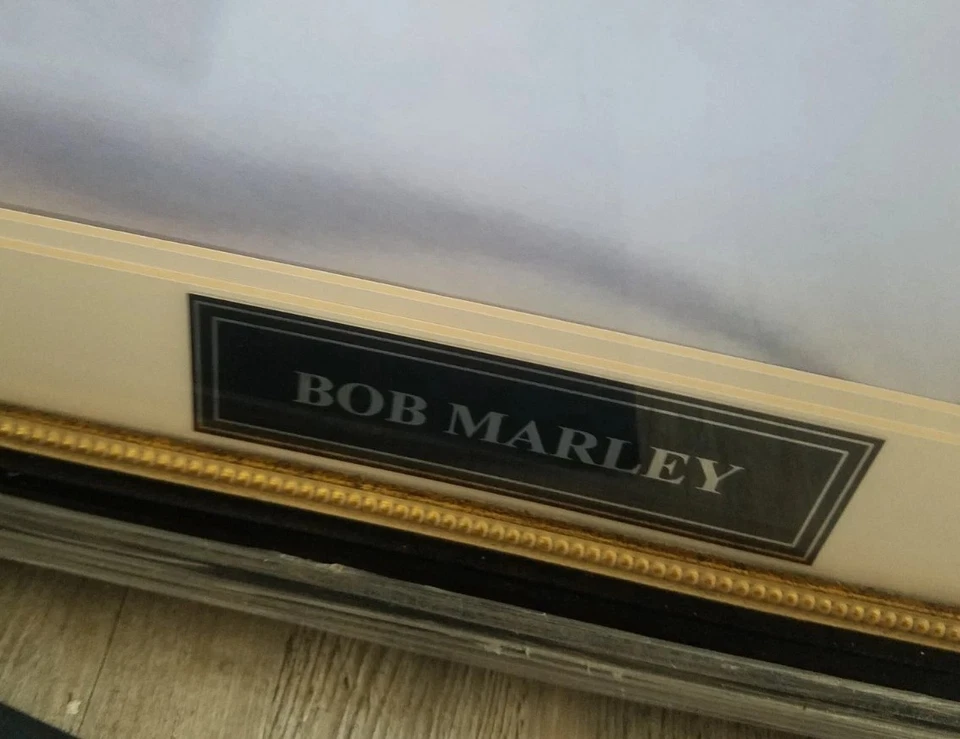 XL Bob Marley Custom Framed "Smoke" Picture W/ Name Plate 28.5"×28" - Image 3 of 4