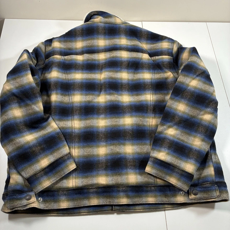 NEW Levi's Sherpa Lined Snap Trucker Jacket 2XL Blue Beige Buffalo Plaid Wool - Image 4 of 4
