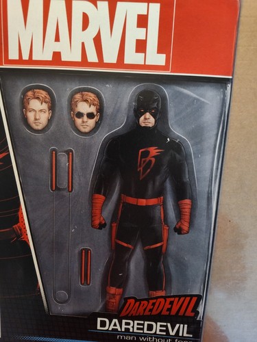 DAREDEVIL Uomo Senza Paura #1 Marvel 2015 Modellino Variante Copertina Ottime Condizioni - Foto 5 di 24