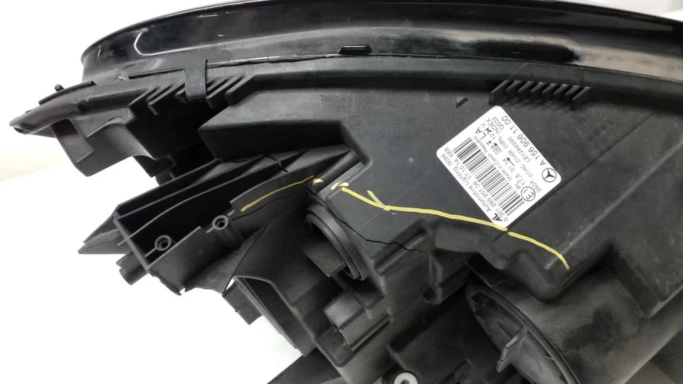 MERCEDES GLA 2014-2020 Scheinwerfer Headlight A1569061100 - Bild 3 von 4