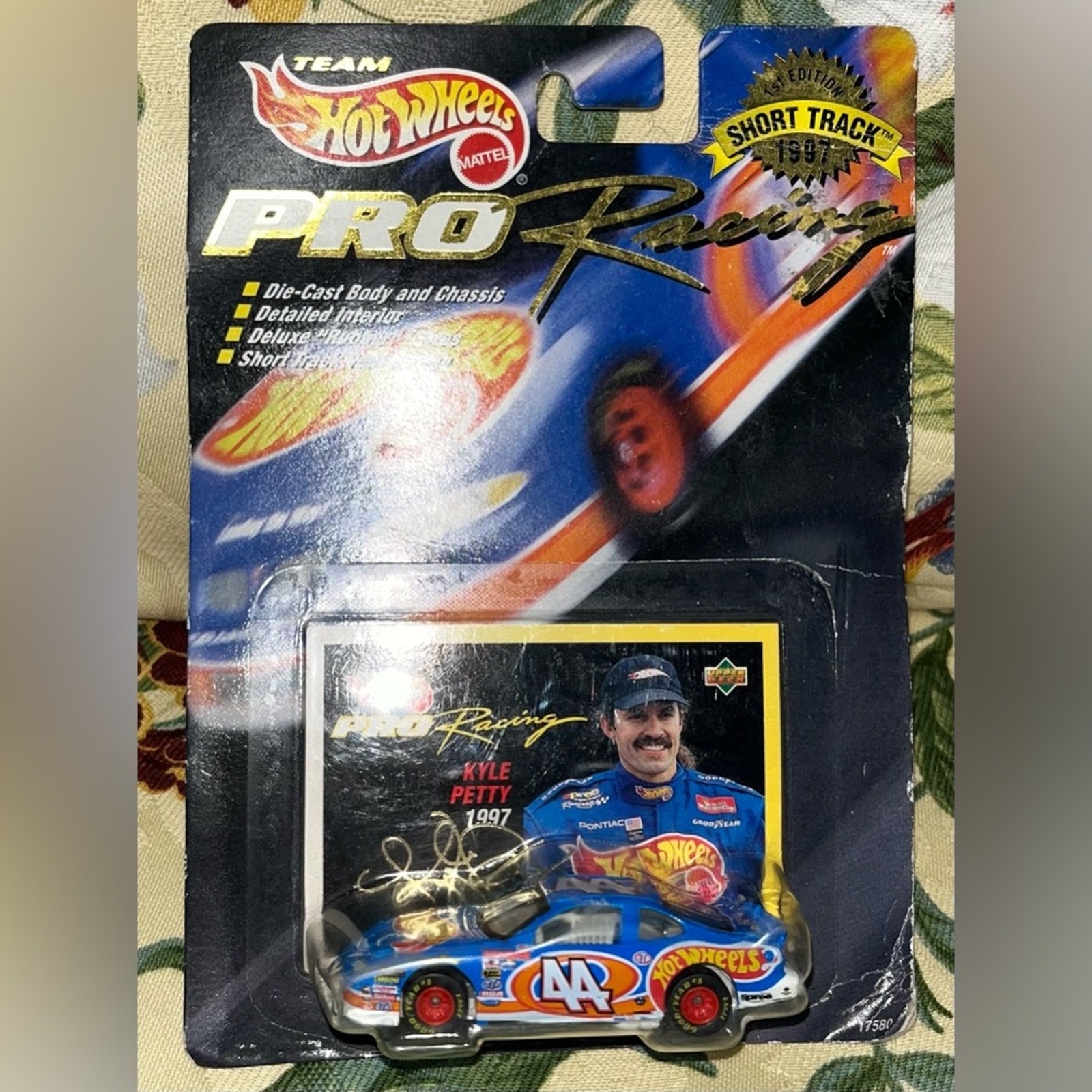 NIB! Hot Wheels Pro Racing Kyle Petty 1997 Collector 1st Edition