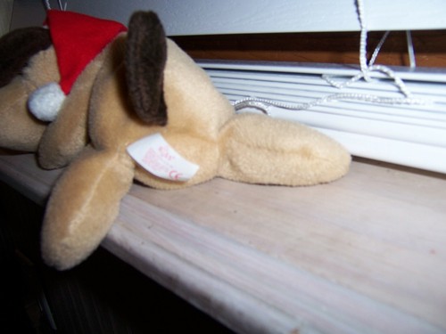 Gorro de peluche de 8" Russ Berrie Santa cachorro perro - Imagen 6 de 7