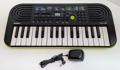 Mini clavier piano Casio SA-46 noir et vert FONCTIONNE - sans cache batterie