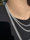 Foto 10 di 24