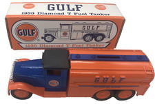 New Ertl Gulf 1930 Diamond T Fuel Tanker Die-cast Locking Coin Bank 1994 8" B784