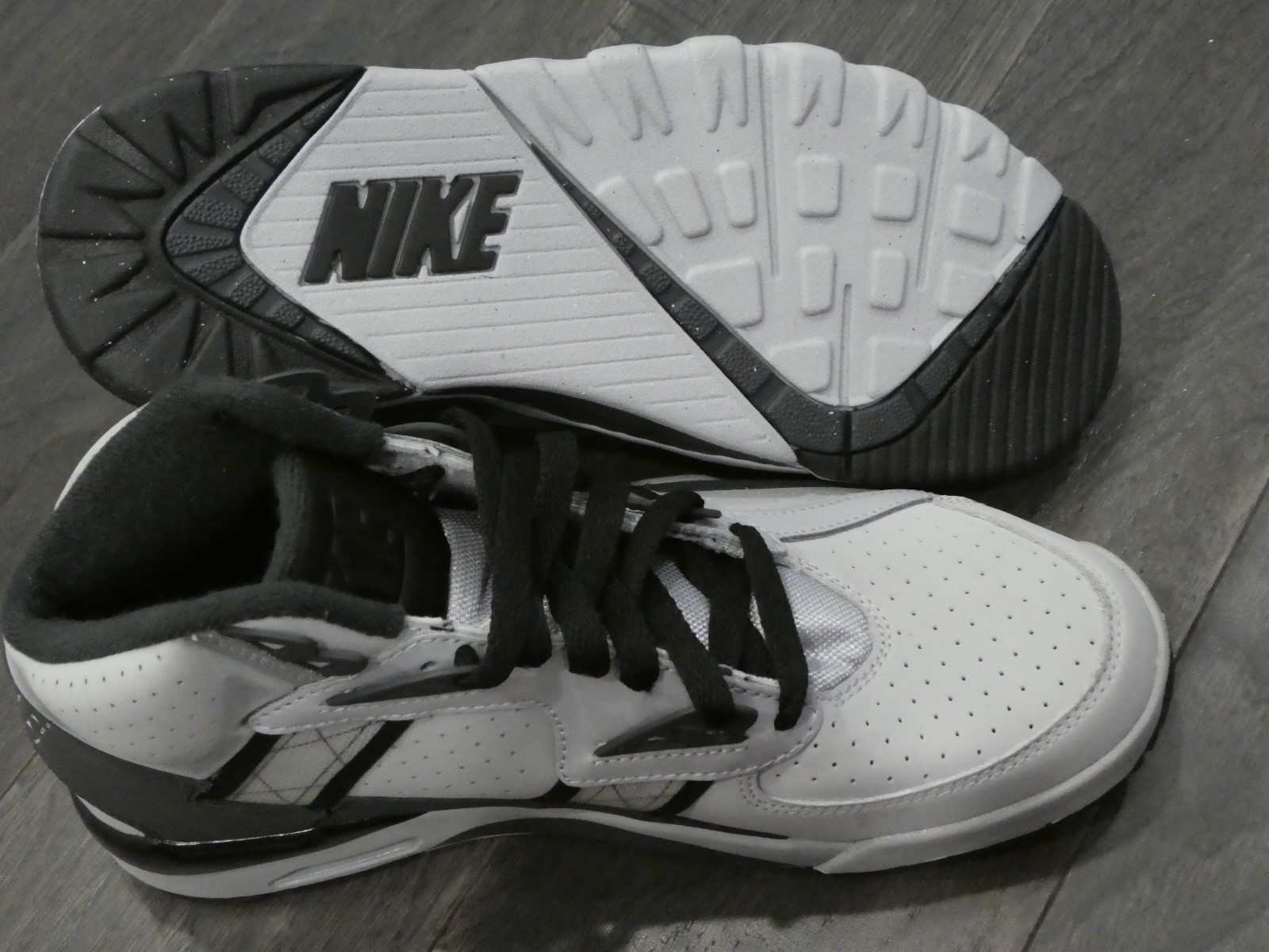 Nike Air Trainer Trainer Trainer SC High shoes mens new 302346 009 sneakers DEFECT size 7.5 1afebc Nike Air Trainer Trainer Trainer SC High shoes mens new 302346 009 sneakers DEFECT size 7.5 1afebc