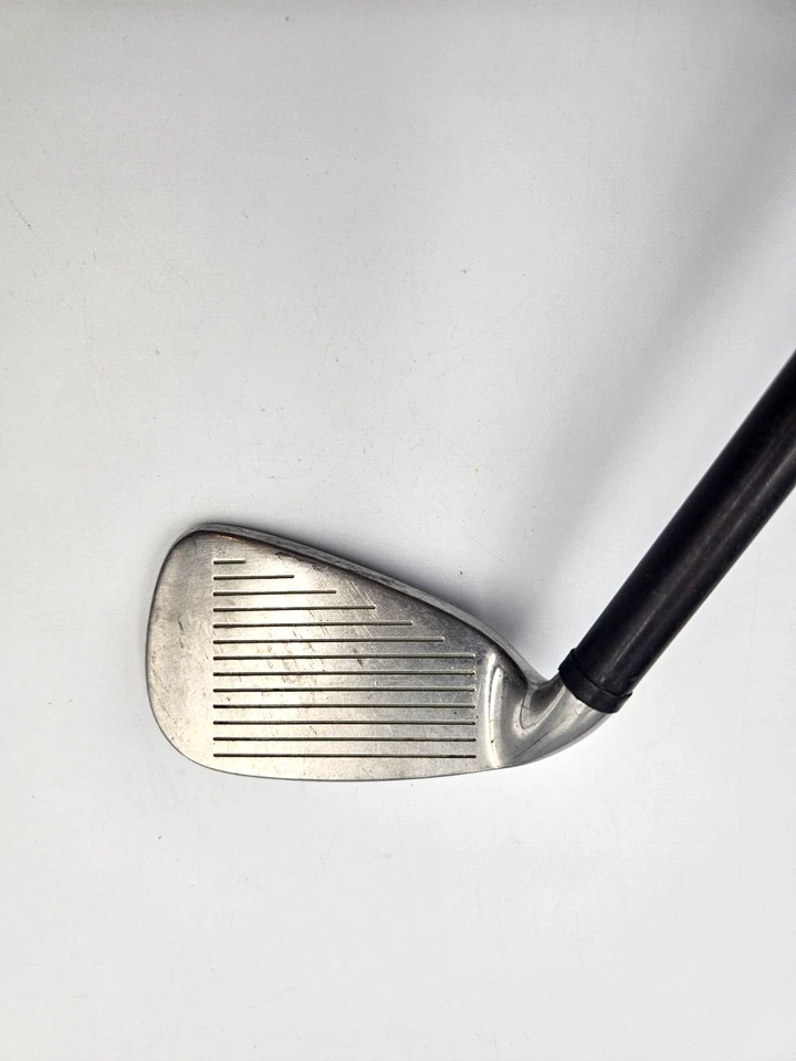 Wilson Deep Red 6 Iron, Regular Flex Graphite Fat Shaft - Image 3 of 4