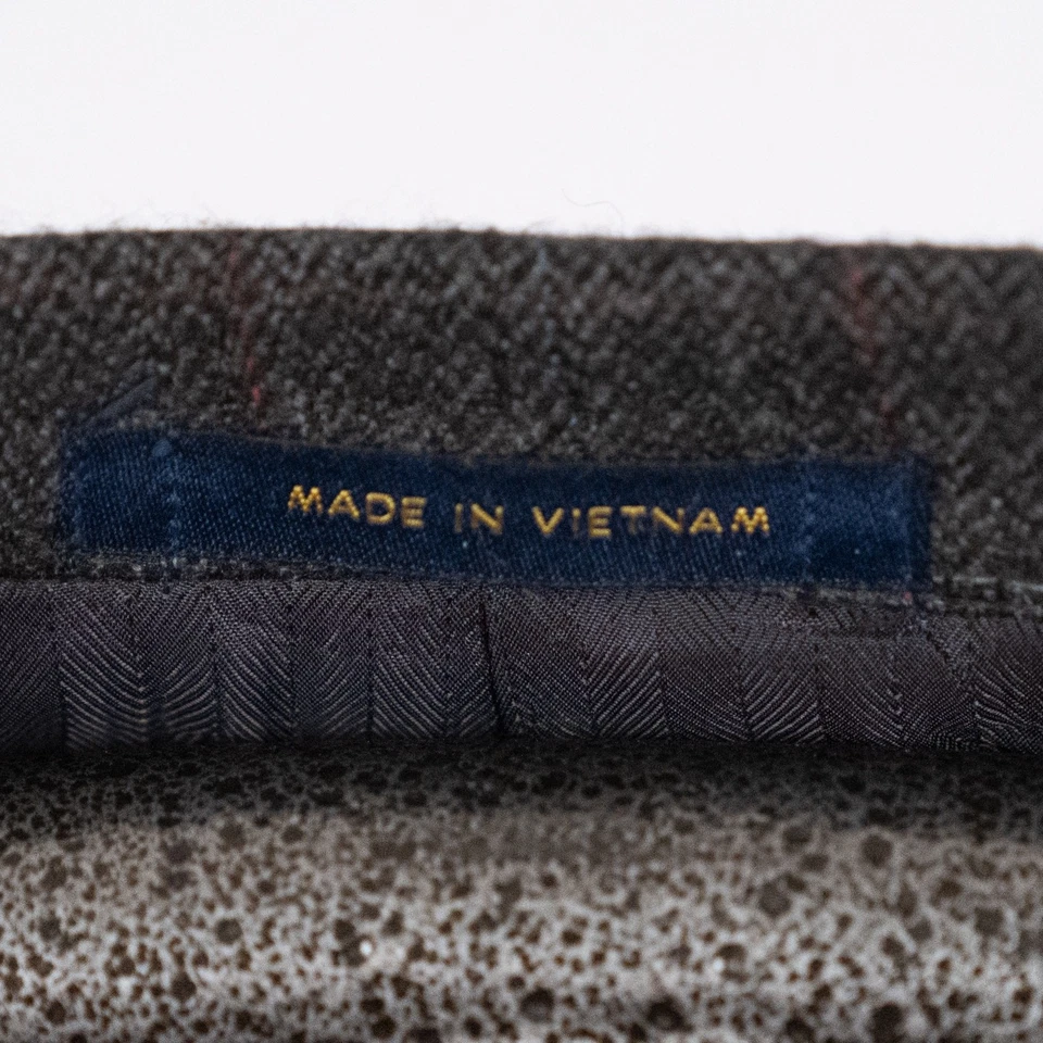 Men's Classic Wool Cashmere Blazer Sport Coat Size 46L Gray Herringbone Woolmark - Image 4 of 4